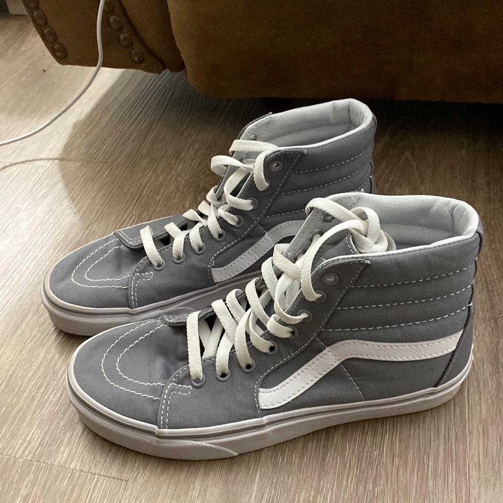 Hightop Grey Vans Worn maybe three times women’s size 9
